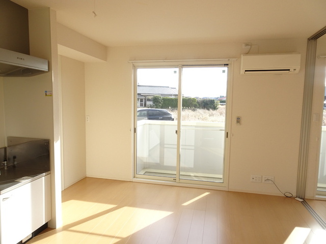 居室・リビング　ＤＫ８帖（エアコン）