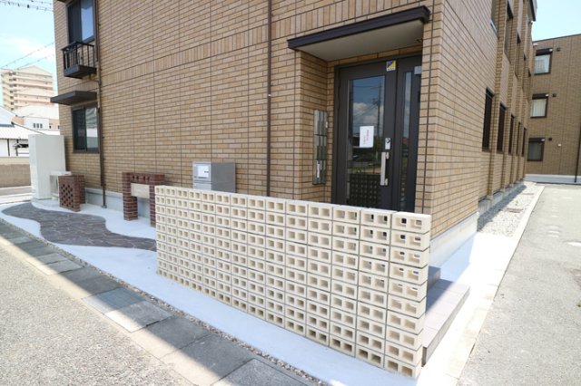 エントランス　エントランス