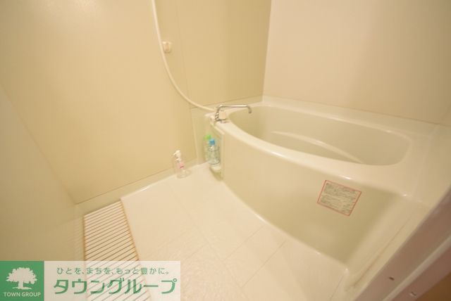 バス・シャワールーム　ゆったりバスタブ
