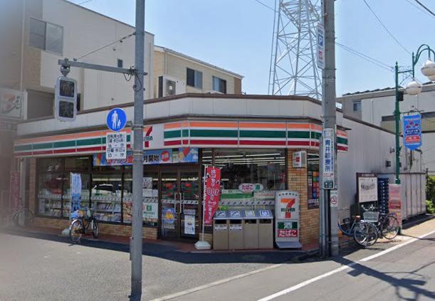 コンビニ　セブンイレブン（コンビニ）まで311m
