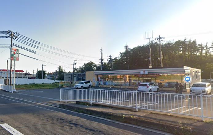 コンビニ　セブンイレブン（コンビニ）まで1800m