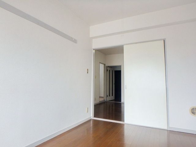 居室・リビング　★日当りの良い居室★