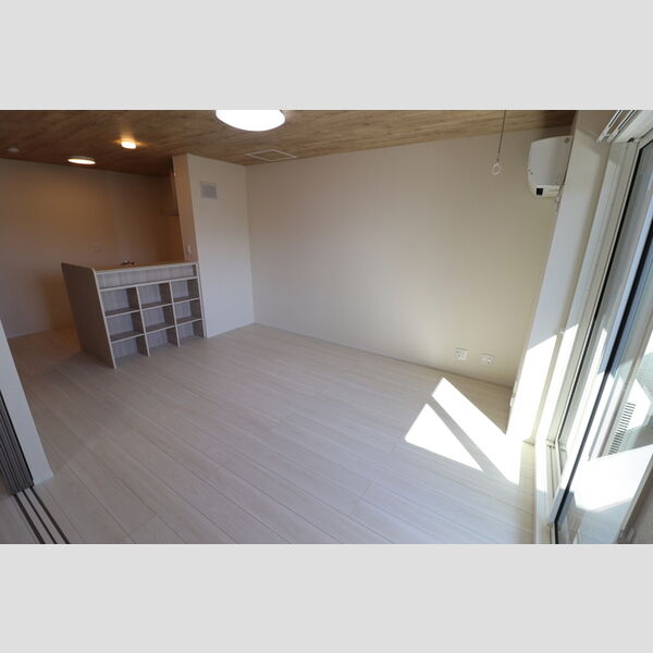 居室・リビング　使いやすい居間です