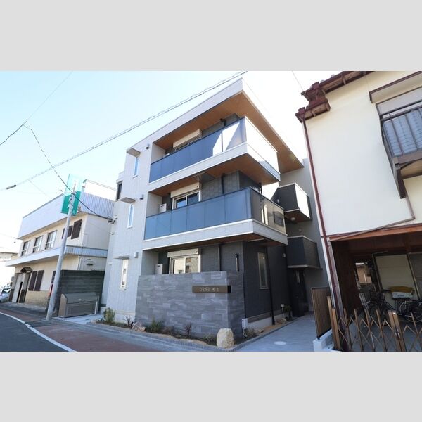 建物外観　外観は落ち着いています