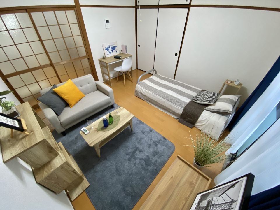 居室・リビング　家具を配置しやすいお部屋です