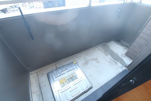 バルコニー　※別室の参考写真の為、現況優先です。