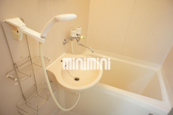 バス・シャワールーム　バス・トイレ別です。