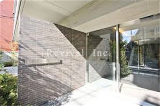 エントランス　高級感あるエントランス部分