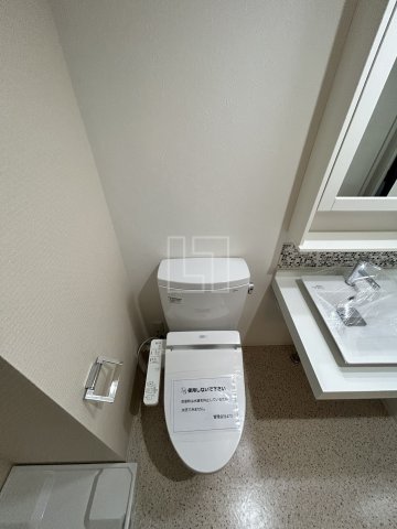 トイレ　JESUS SQUARE日本橋(ジーザススクエア日本橋)　温