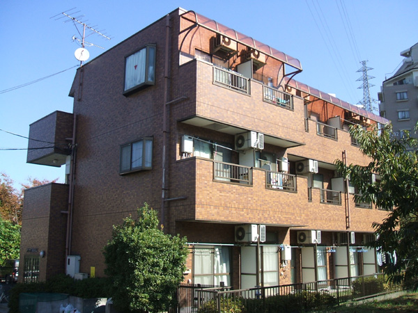 建物外観　☆駅徒歩6分の好立地☆