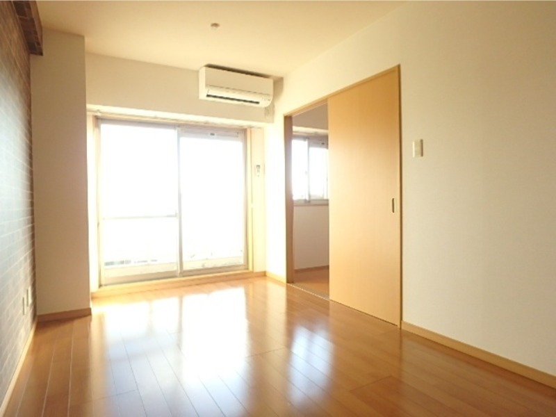 居室・リビング　図面と現状に相違がある場合には現状を優先