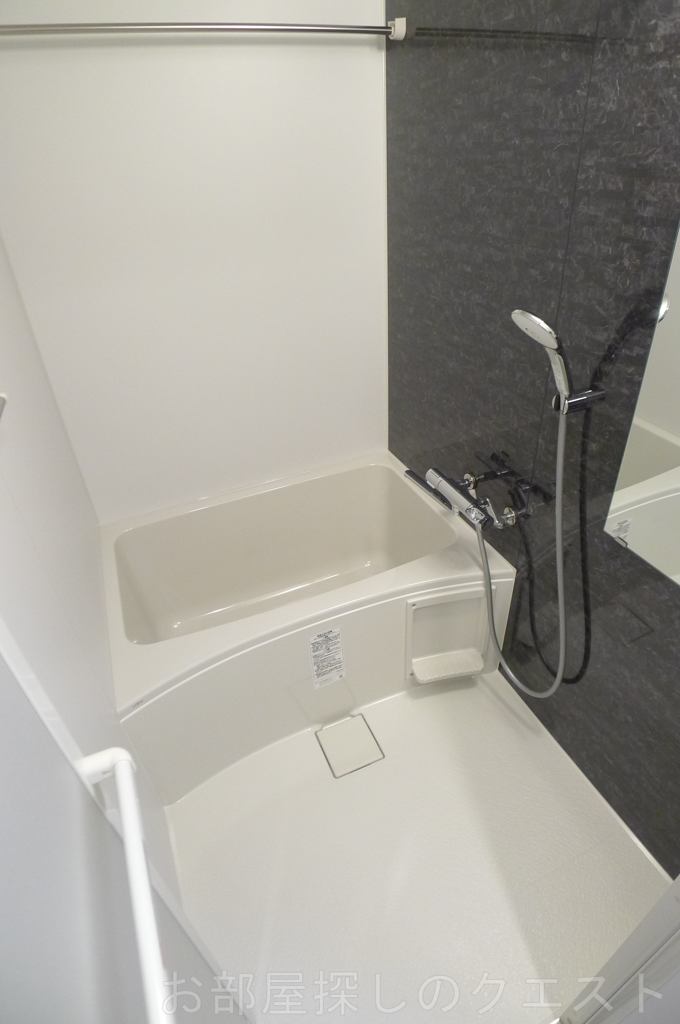 バス・シャワールーム　（写真は同タイプ）