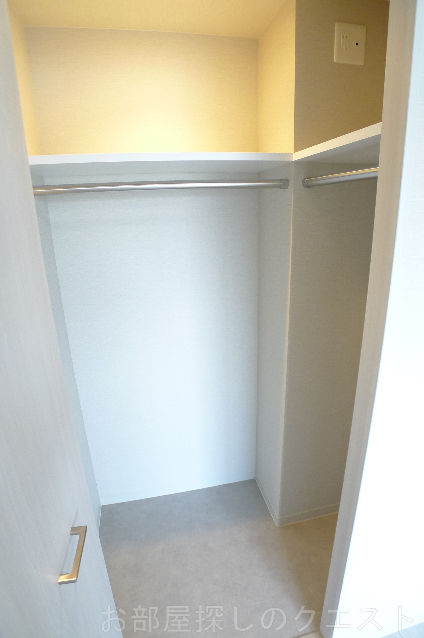 収納　（写真は同タイプ）