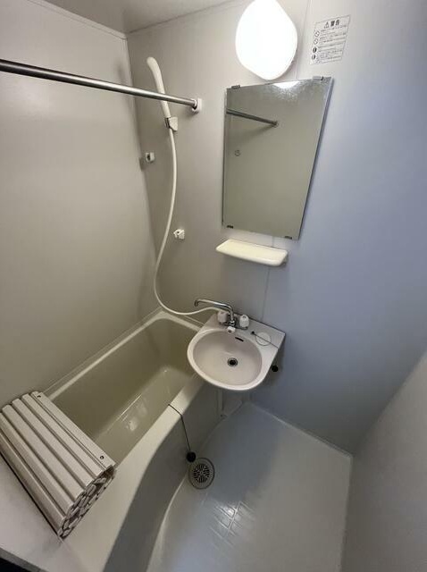 バス・シャワールーム　清潔感のある快適バスルーム♪