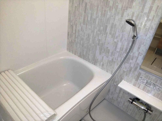 バス・シャワールーム　バスルーム