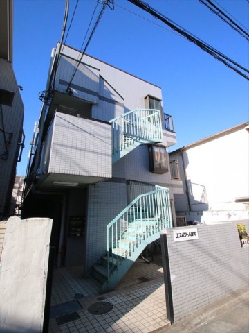 建物外観　鉄骨造3階建て　閑静な住宅街　礼金不要　諸条件相談可