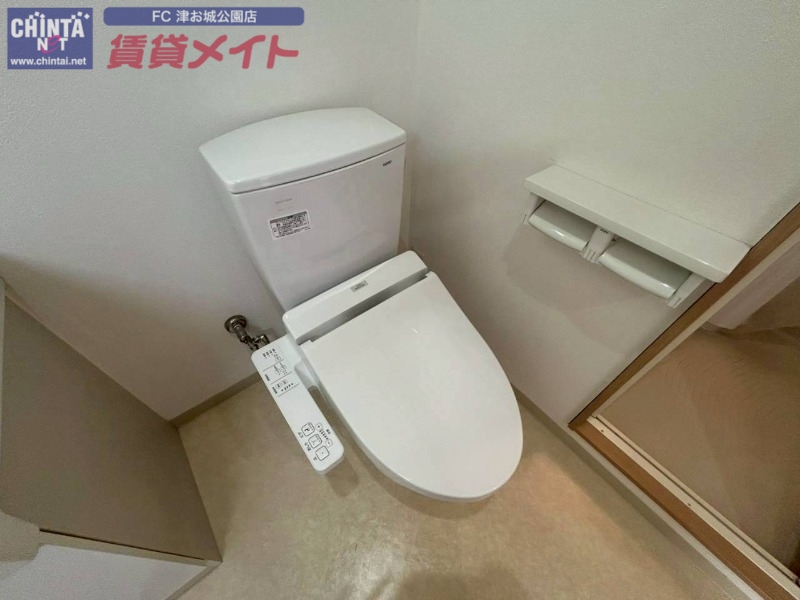 トイレ　反転タイプ参考写真