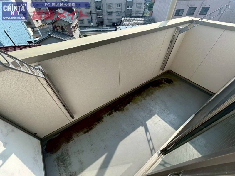 バルコニー　反転タイプ参考写真