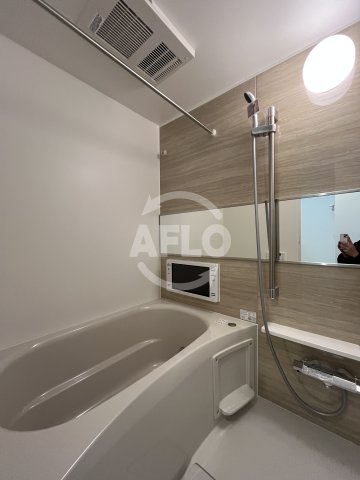 バス・シャワールーム　プレジオ東三国　浴室