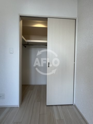 収納　プレジオ東三国　クローゼット