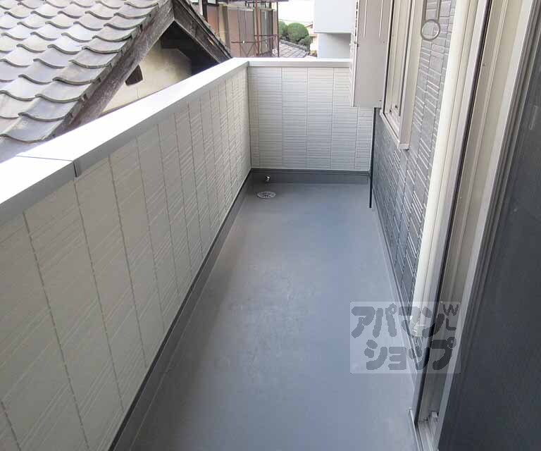 バルコニー　洗濯物もたくさん干せます