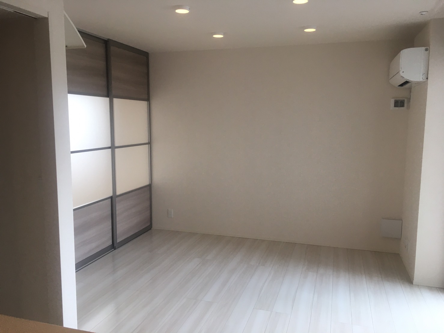 居室・リビング　※画像は同タイプの別部屋のものです