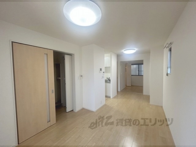 居室・リビング　リビング