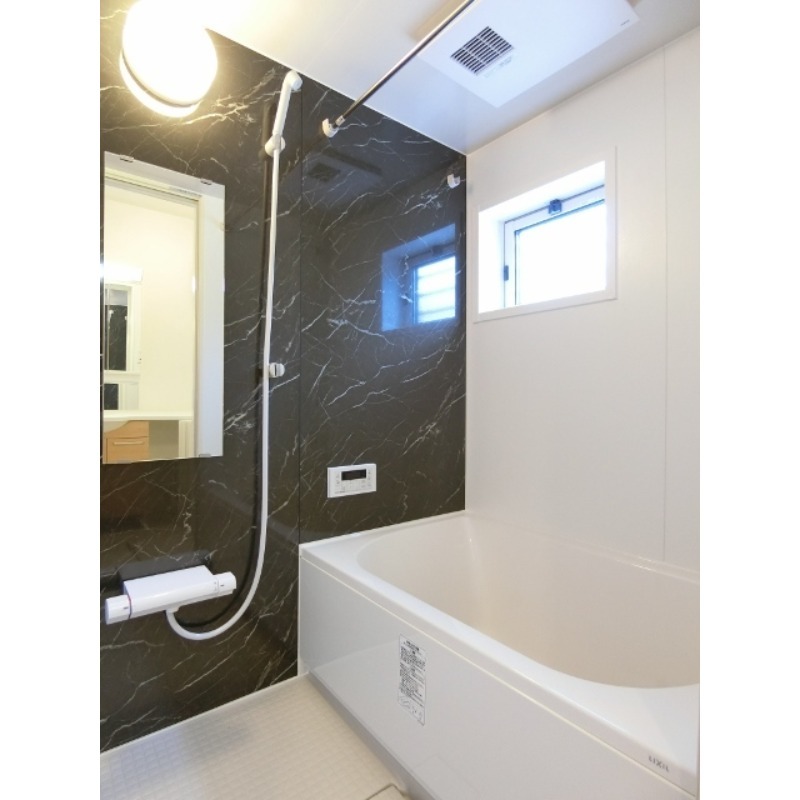 バス・シャワールーム　図面と現状に相違がある場合には現状を優先