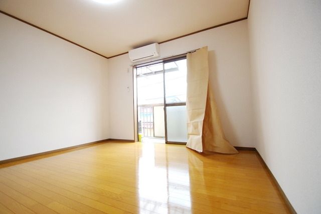 居室・リビング　★お部屋探しはタウンハウジング稲田堤店まで★