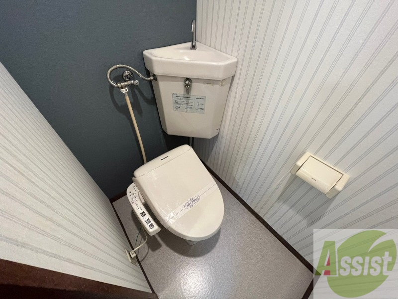 トイレ　トイレです。ウォシュレット付を探している方、おすすめです。