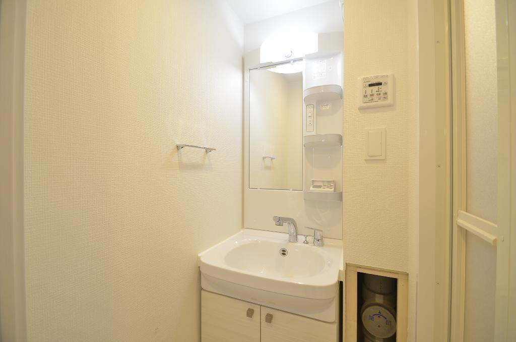 洗面設備　洗髪洗面化粧台