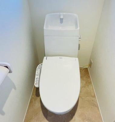 トイレ　別部屋の写真を使用しております。