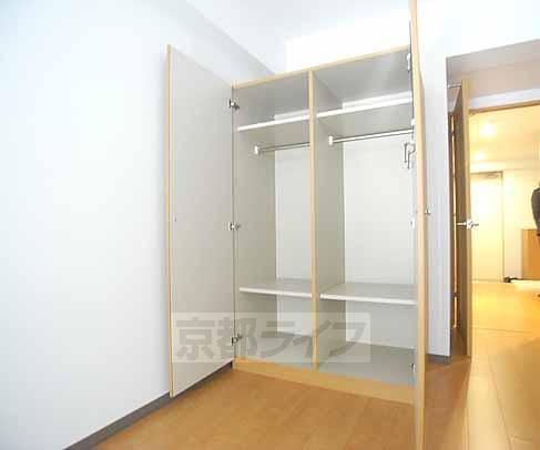 収納　実際の部屋の写真ではありません