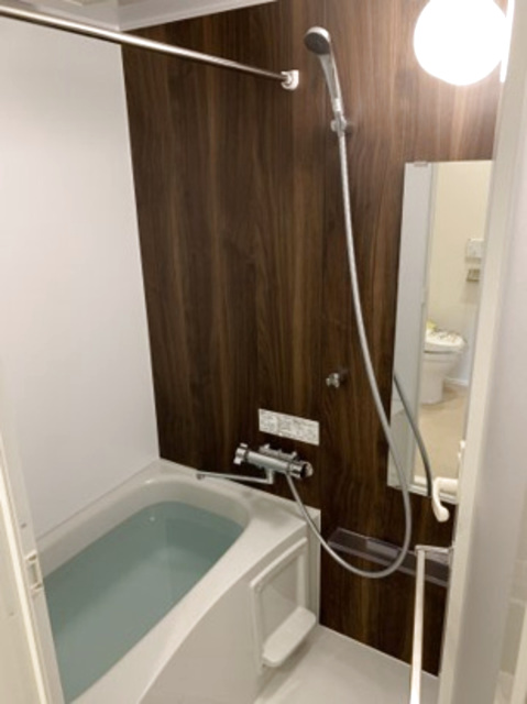 バス・シャワールーム