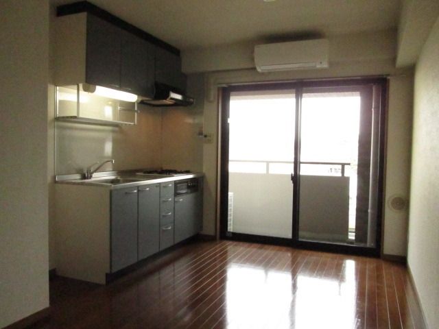 居室・リビング　★お問い合わせはタウンハウジング新百合ヶ丘店まで★