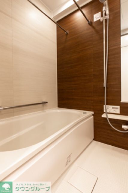 バス・シャワールーム　※写真は同タイプ住戸です。