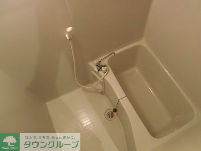 バス・シャワールーム　シャワー付き浴室