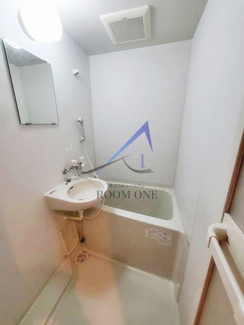 バス・シャワールーム　お風呂です。