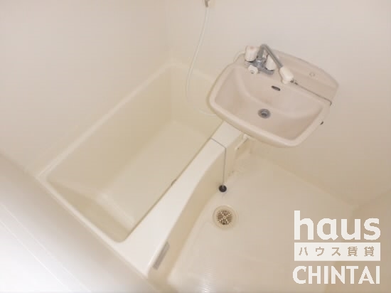 バス・シャワールーム　反転タイプのご参考画像です。