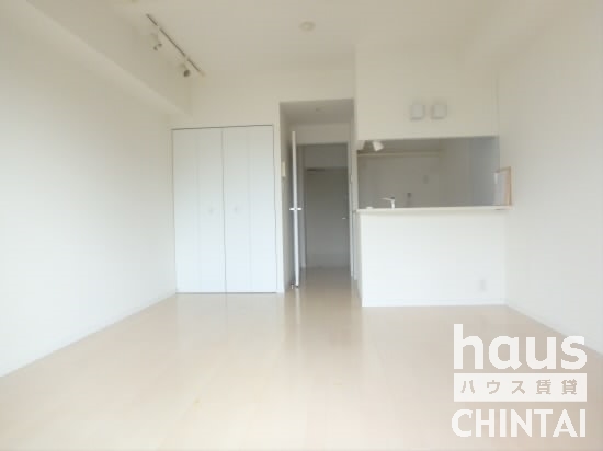 居室・リビング　反転タイプのご参考画像です。