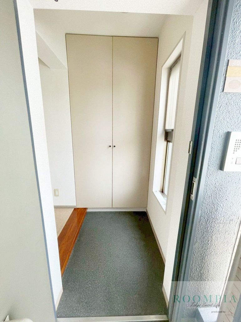 玄関　物件画像