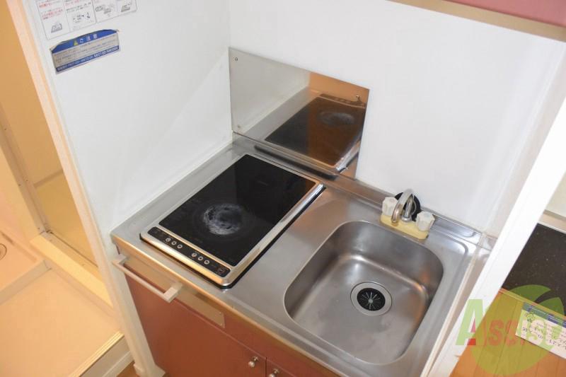 キッチン　ラジエントヒーターで安心！！