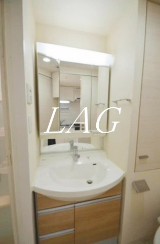 洗面設備　独立洗面台です。