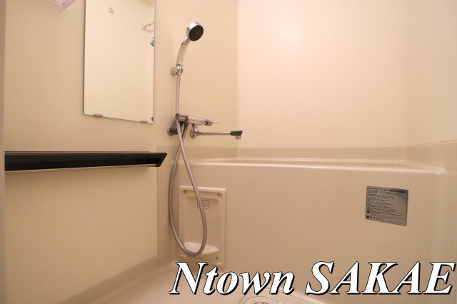 バス・シャワールーム　ゆったり過ごせるお風呂です