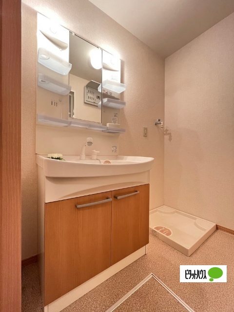 洗面設備　洗髪洗面化粧台