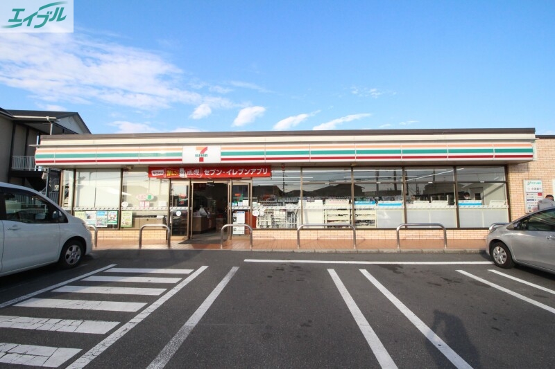 コンビニ　セブンイレブン岡山豊成3丁目店（コンビニ）まで438m