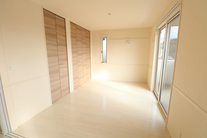 居室・リビング　洋室（ハングバー付き）