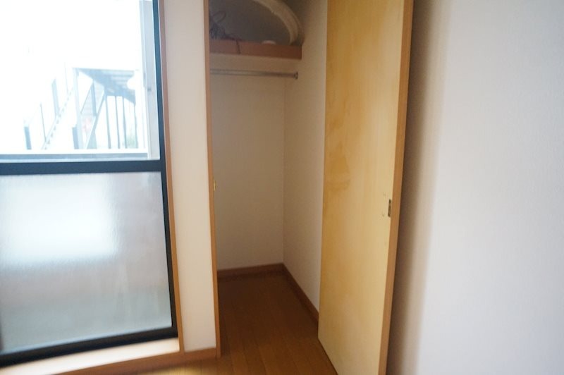 収納　同型タイプ写真