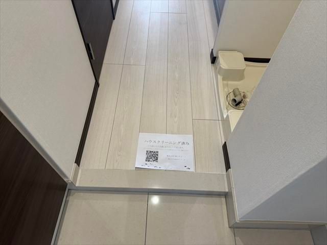 玄関　参考：同タイプ別号室です