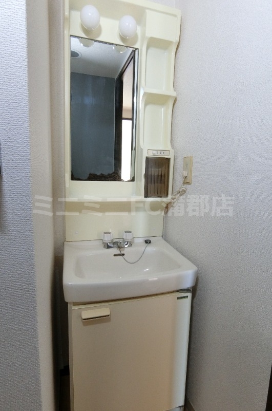 洗面設備　同タイプ